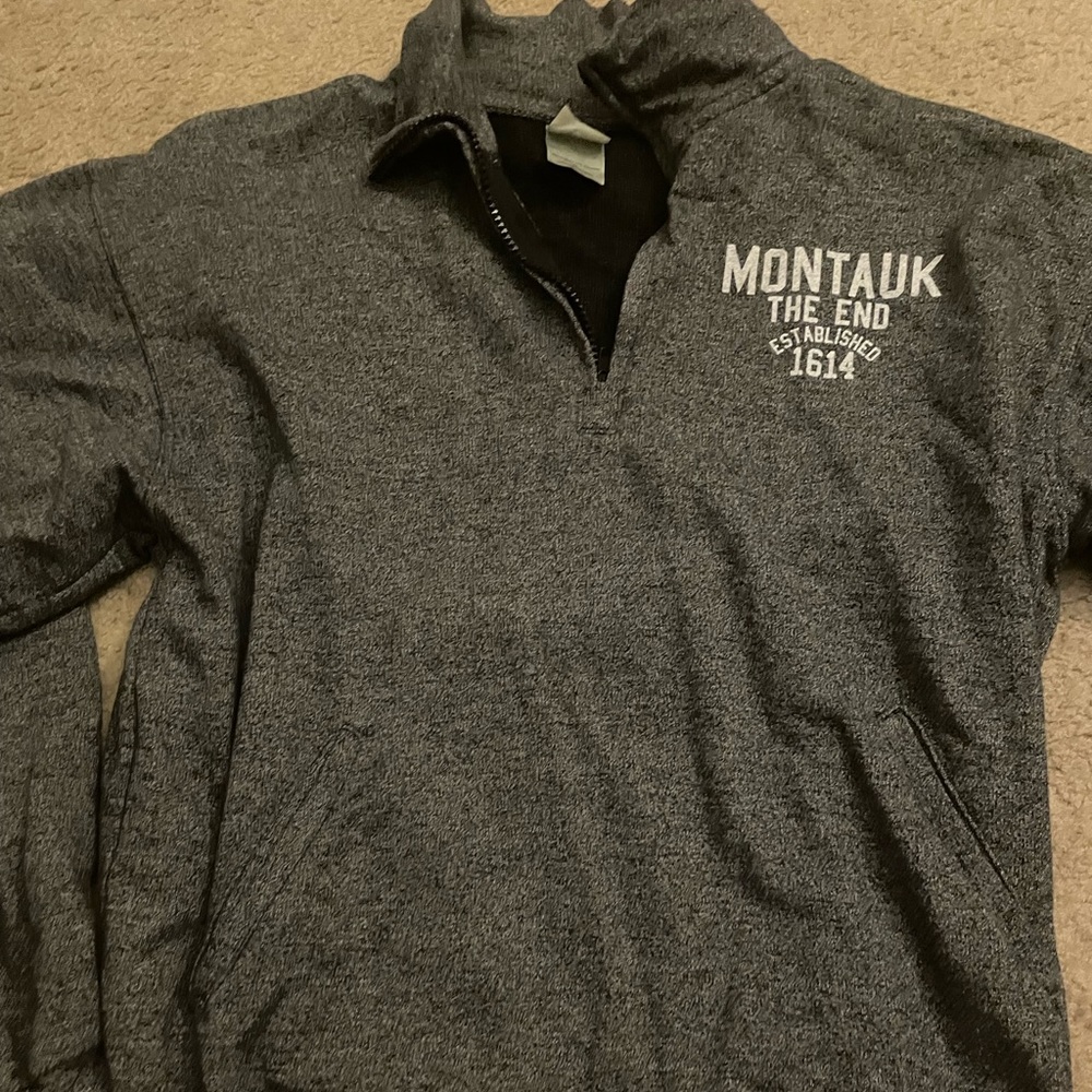 Montauk New York quarter zip